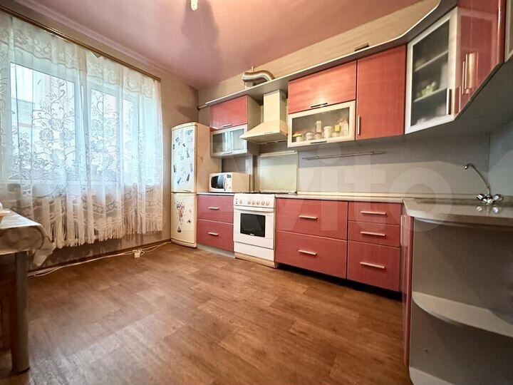3-к. квартира, 81,3 м², 1/5 эт.