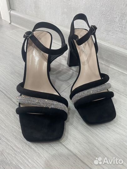 Босоножки женские 36 размер