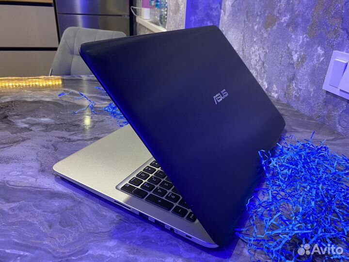 Asus K501lb (Core i3 5gn/GT940/SSD)