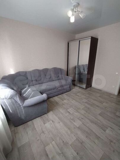 2-к. квартира, 50 м², 3/3 эт.