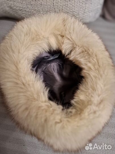 Зимняя песцовая шапка