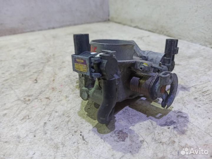 Дроссельная заслонка