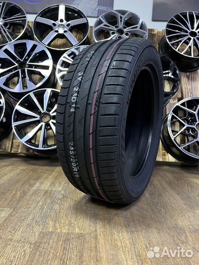 Kumho Ecsta PS71 235/30 R20 88Y