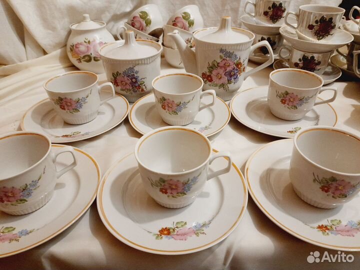 Сервизы чайные кофейные