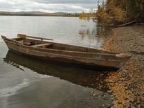 Лодка деревянная гребная