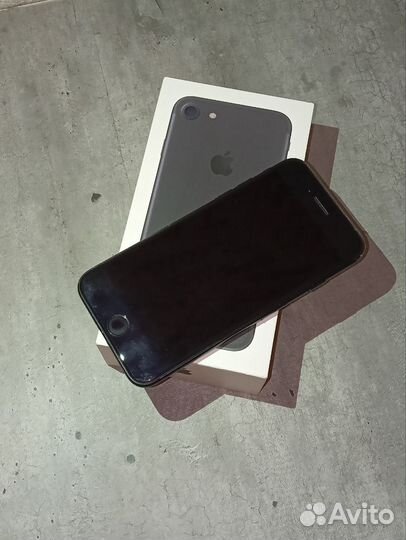 iPhone 7, 32 ГБ