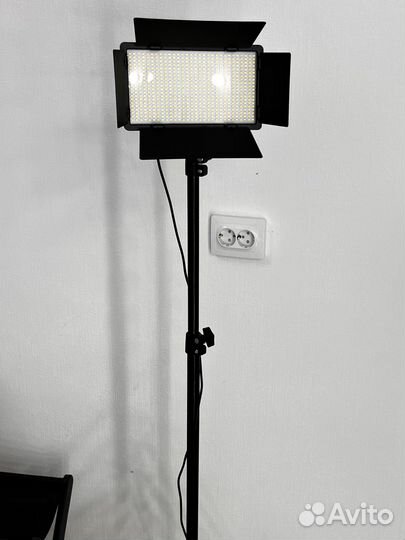 Видеосвет PRO LED 600