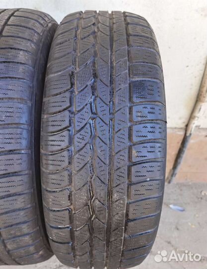 Continental ContiIceContact 4x4 215/60 R17 96H