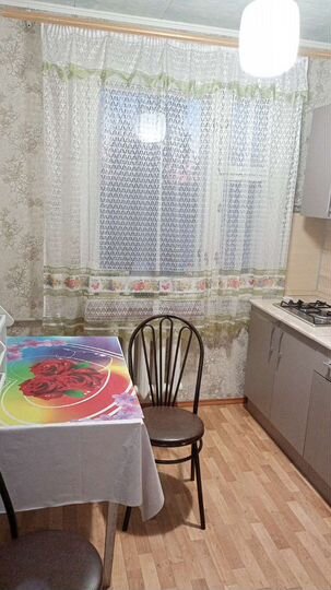 3-к. квартира, 53 м², 3/3 эт.