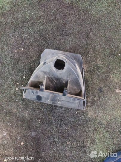 Фонарь задний Renault Logan седан 2010