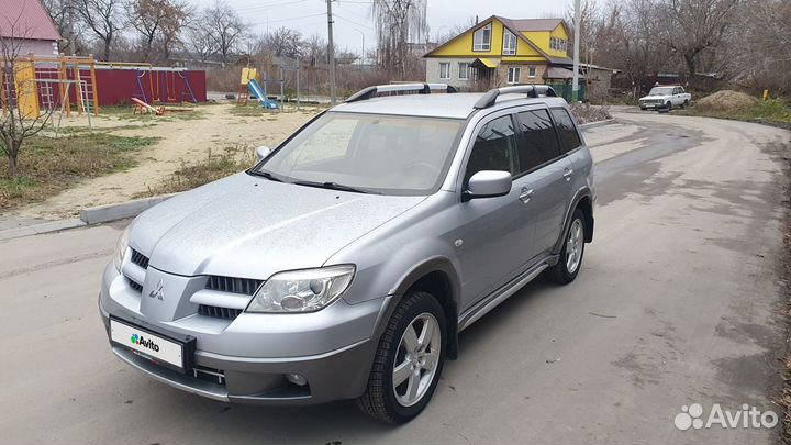 Mitsubishi Outlander 2.4 МТ, 2006, 222 000 км