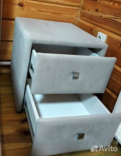 Тумба прикроватная