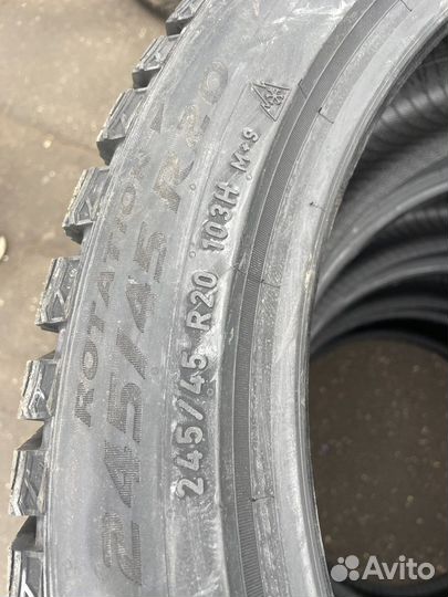 Pirelli Ice Zero 2 245/45 R20 103H