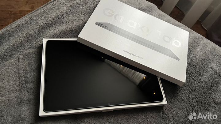 Samsung Galaxy Tab S9 FE+ 12.4 Wi-Fi 12/256Gb