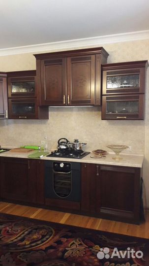 Кухонный гарнитур, стол, стулья. Цена договорная