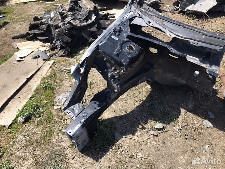 Четверть передняя правая Honda Accord 8