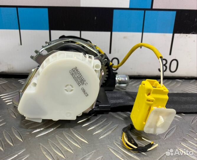 Б/У Ремень безопасности VW Tiguan 2008-2018#001