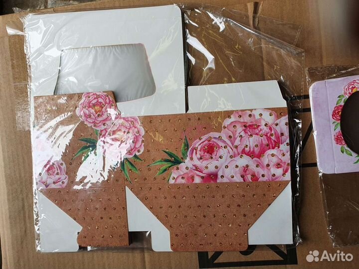 Коробка подарочная