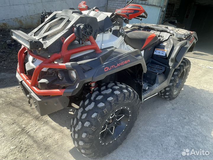 Brp can-am XMr 1000