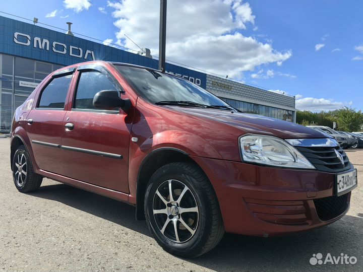 Renault Logan 1.6 AT, 2011, 194 600 км