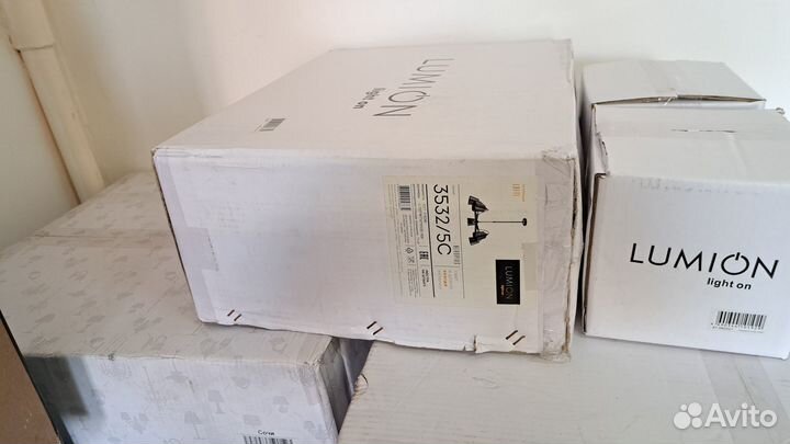 Люстра на штанге Lumion 3532/5C neropius