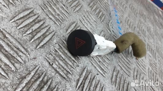 Кнопка аварийки nissan navara D40 (LEA26I501)