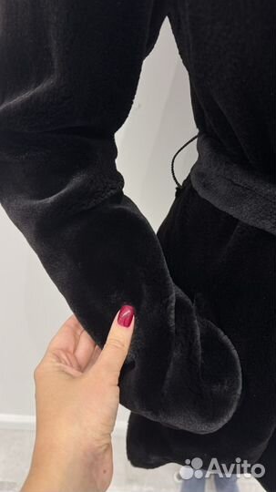 Черная шуба saga furs