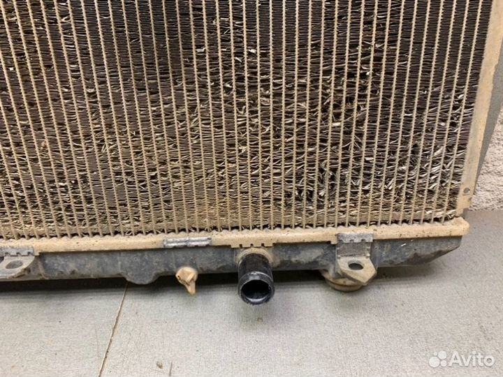 Радиатор охлаждения двигателя Mazda Premacy
