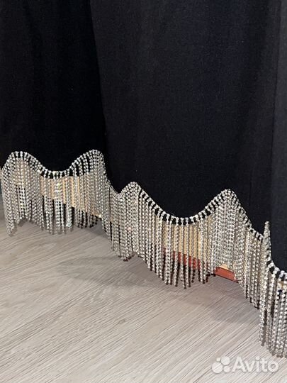 Платье с камнями