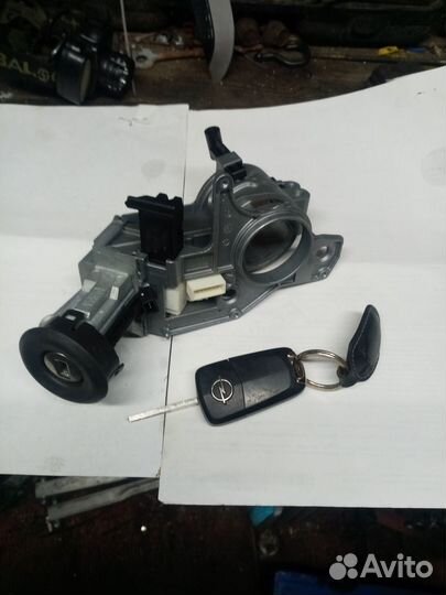 Замок зажигания на Opel astra h 1.8 АКПП 13г