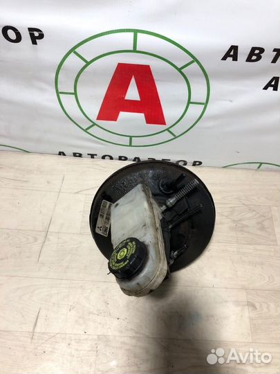 Главный тормозной цилиндр Mitsubishi Colt Z32A