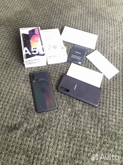 Samsung Galaxy A50, 6/128 ГБ
