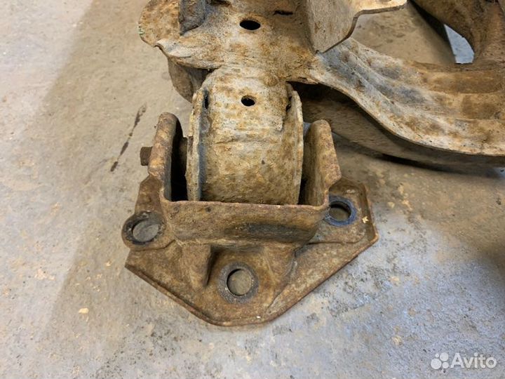 Подрамник задний Lexus Rx 350 GSU35L-awagkw. MCU3#