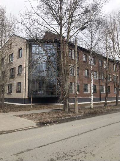 3-к. квартира, 84,4 м², 1/3 эт.