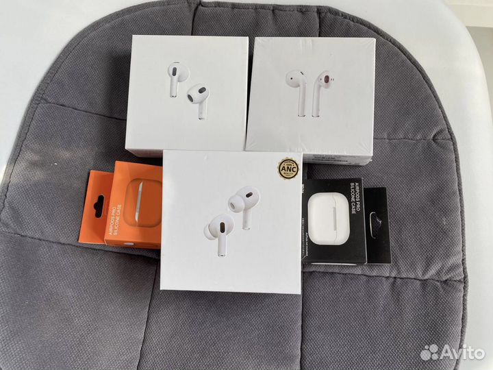 Беспроводные наушники Airpods