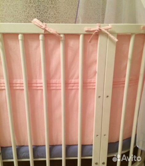 Бортики, белье для круглой и овальной кроватки