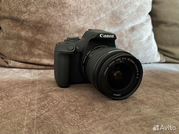 Canon eos 2000d