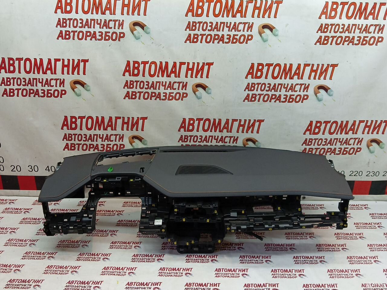 Панель парприз торпедо Zeekr 001