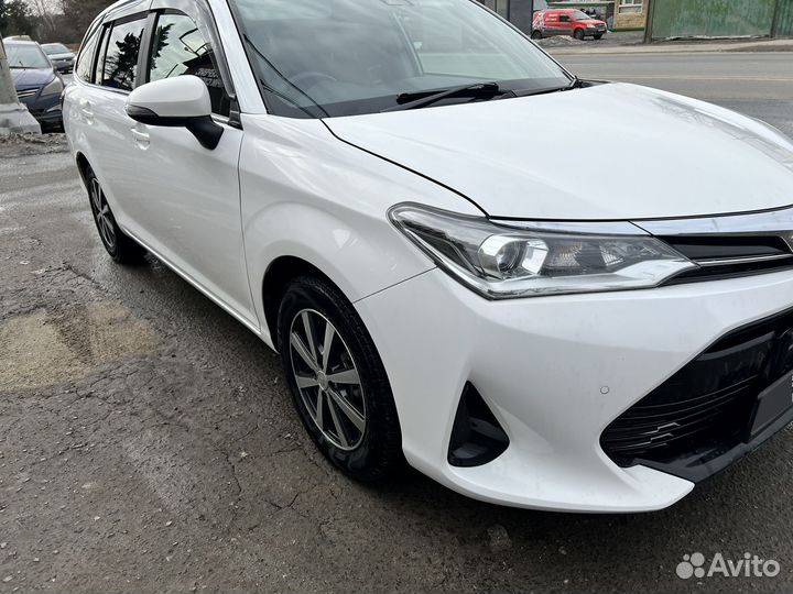 Toyota Corolla Fielder 1.5 CVT, 2018, 98 700 км