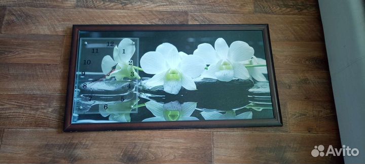 Картина с часами