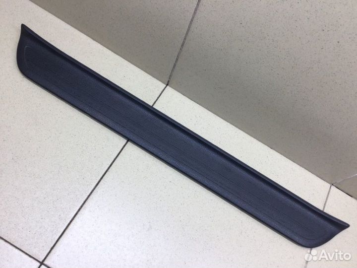 Накладка порога (внутренняя) передняя правая Kia