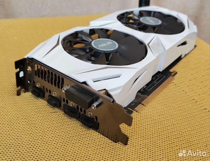 Видеокарта asus nvidia GTX1070 8 GB