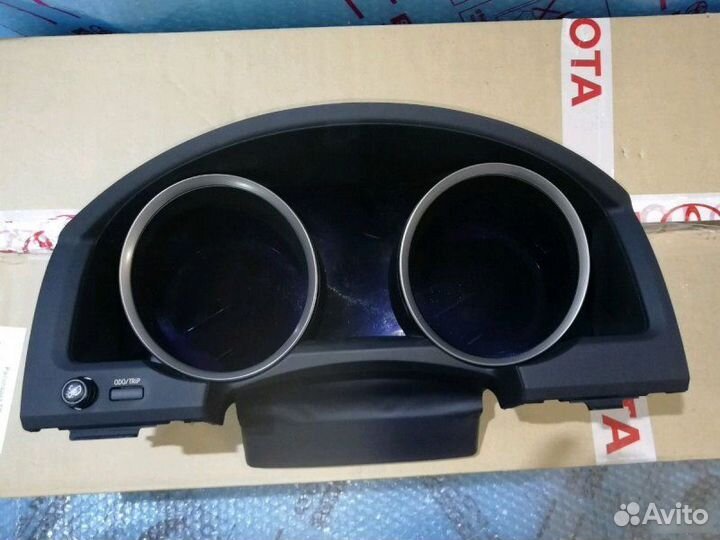 Приборная панель Toyota Land Cruiser 200