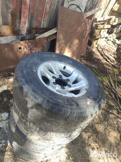 R15 Nexen Radial A/T(SV) 255/70, PCD 6x100 DIA 56