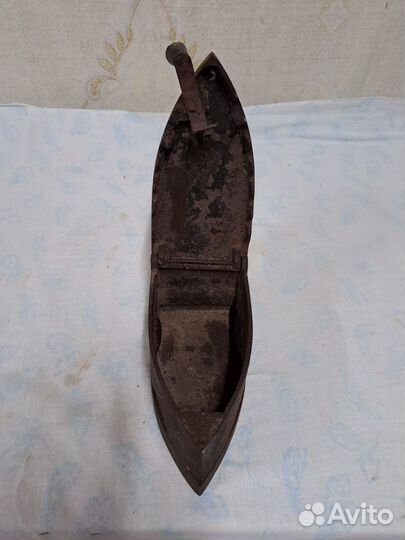 Утюг угольный