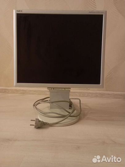 Монитор NEC