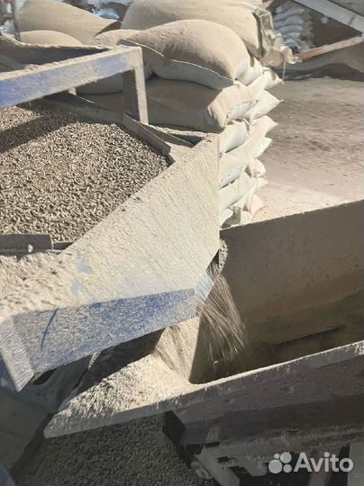 Комбикорм для молодняка кур-несушек с доставкой