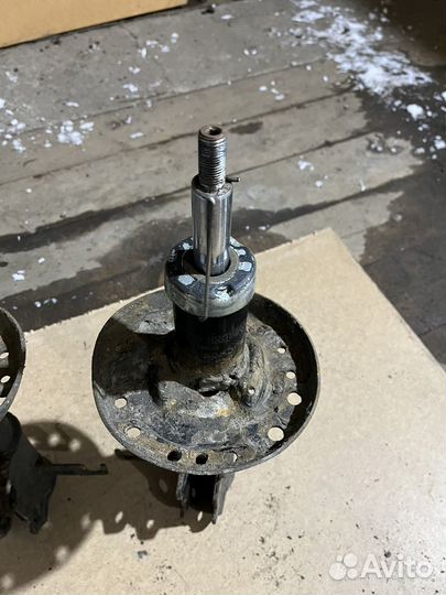 Амортизатор передний chevrolet cruze