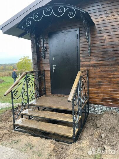 Крыльцо металлическое