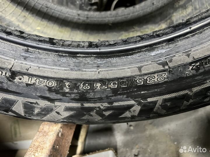 Bridgestone Blizzak Spike-01 235/55 R18